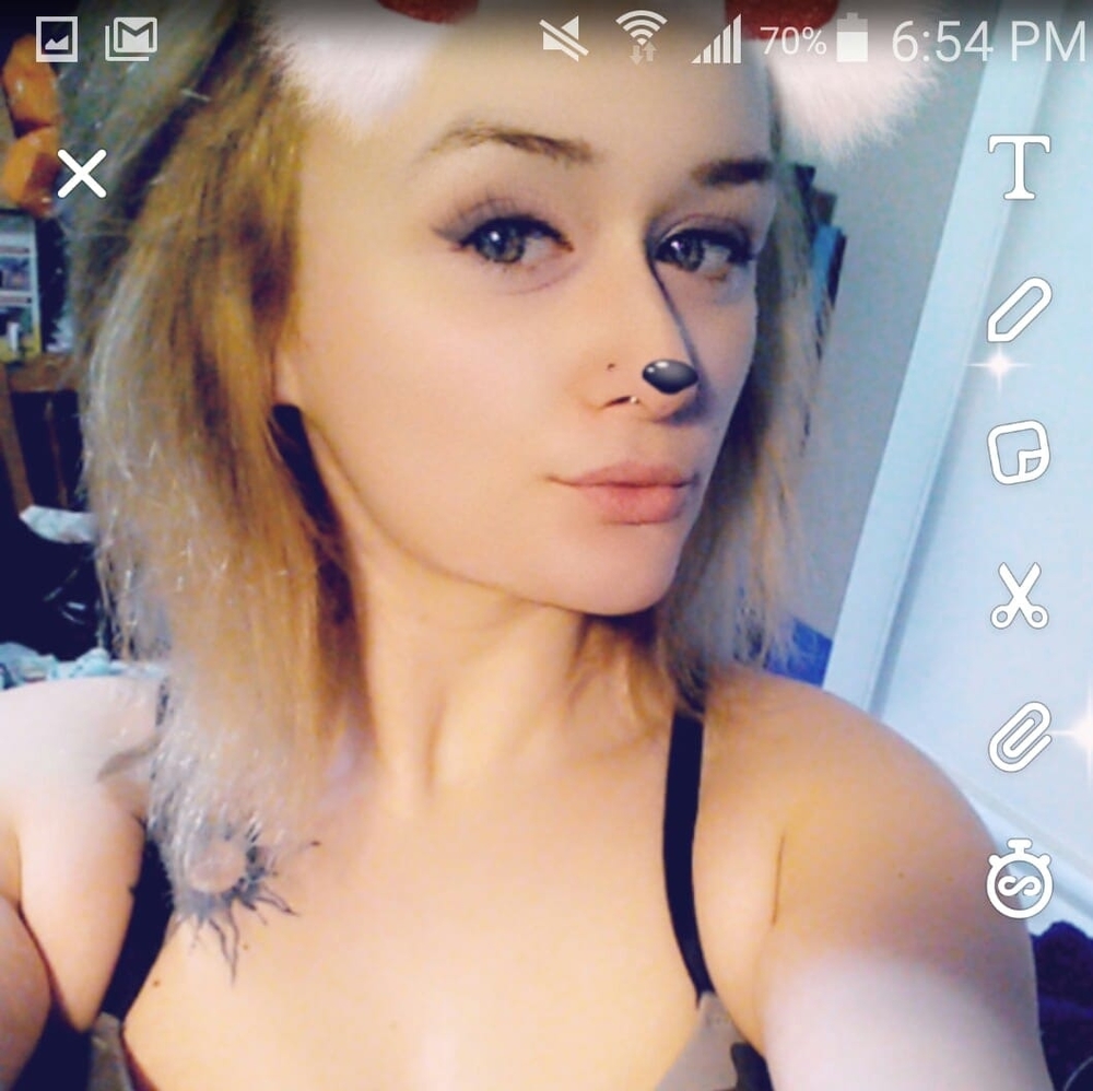 Meet your Posher, Olivia